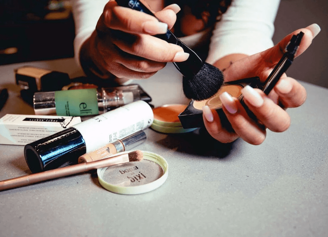 Beauty is only skin deep, but ugly goes clean to the bone Beauty is only skin deep, but ugly goes clean to the bone